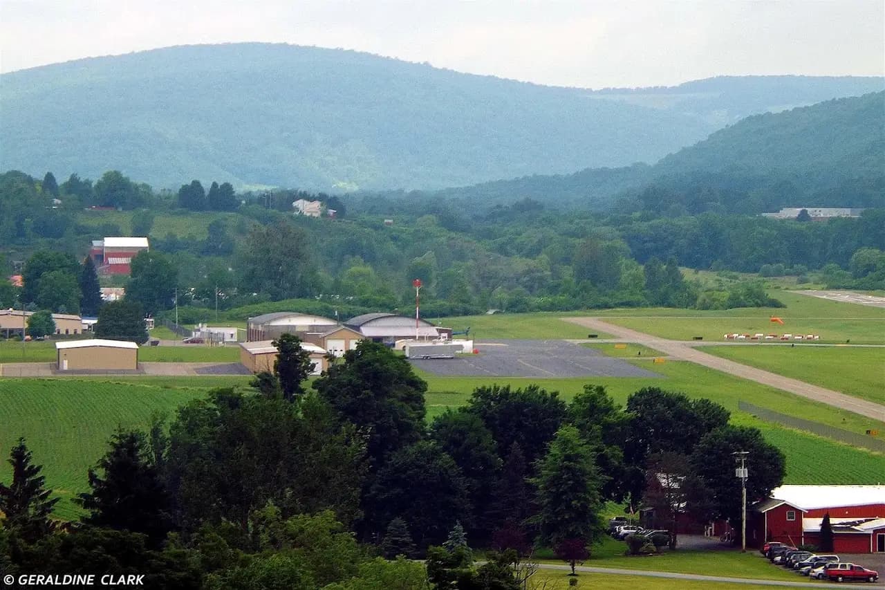 Lt Warren Eaton Airport