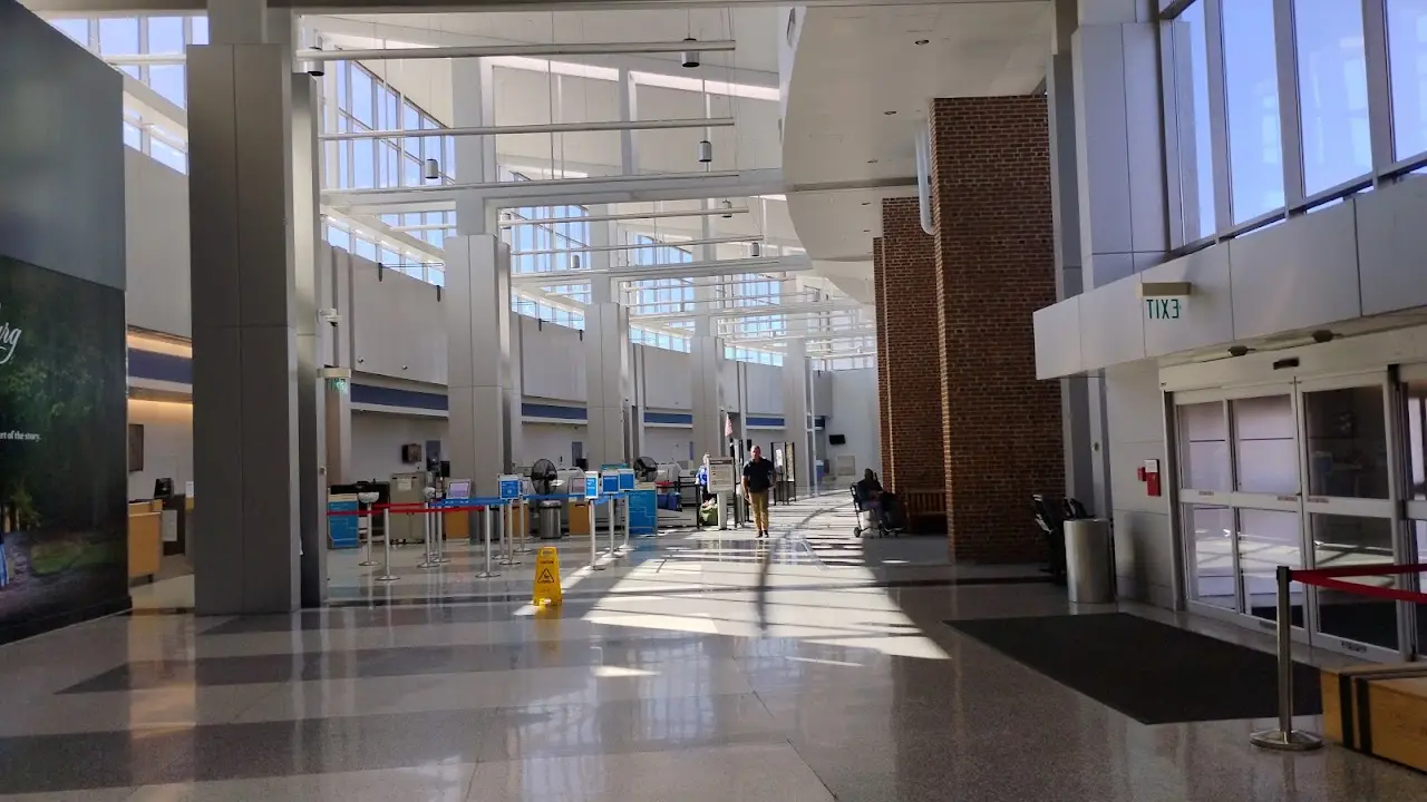 Newport News Williamsburg International Airport