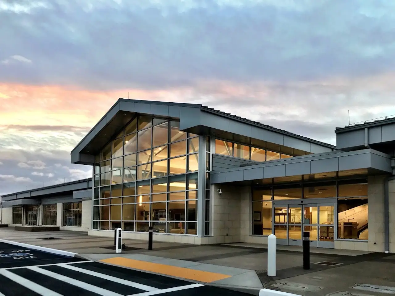 San Luis County Regional Airport