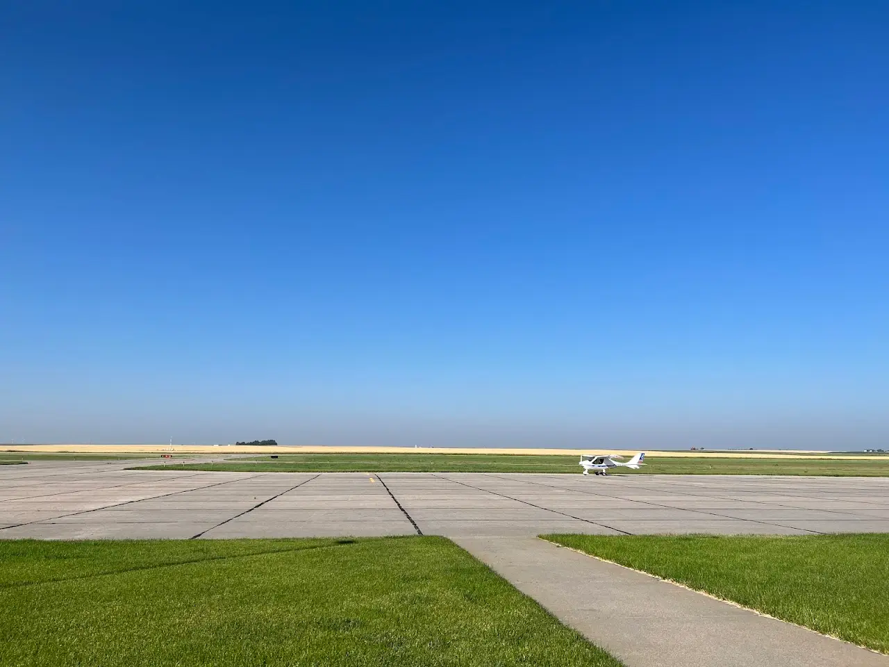 Sidney Municipal Airport Lloyd W Carr Field