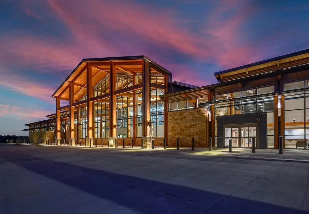 Texarkana Regional Airport (Webb Field)