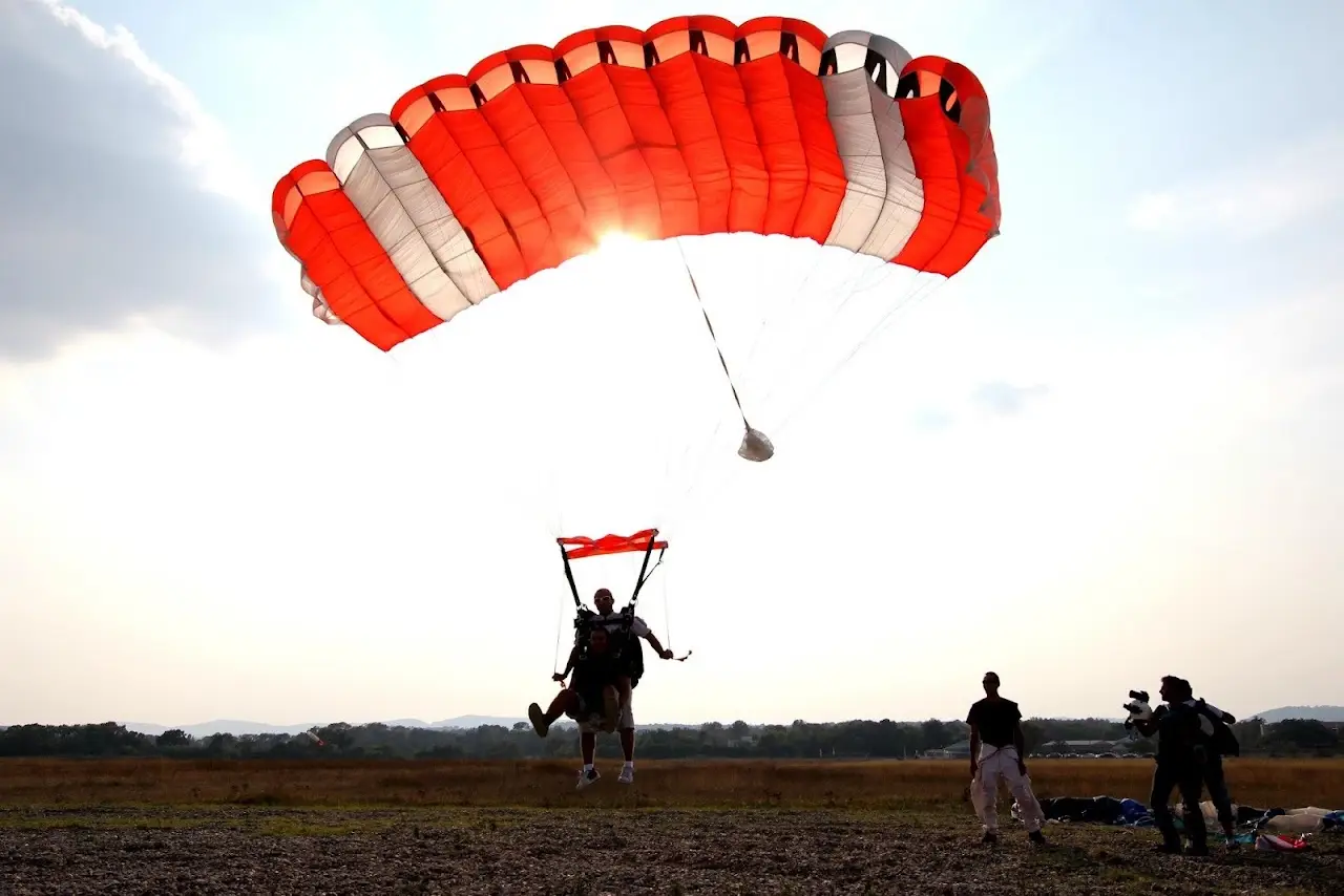 Le Luc-Le Cannet Airfield