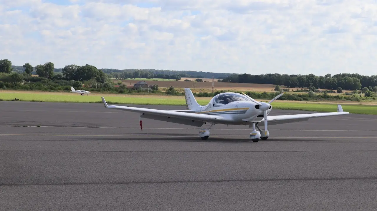 Charleville-Mézières Ardennes-Etienne Riché Airfield