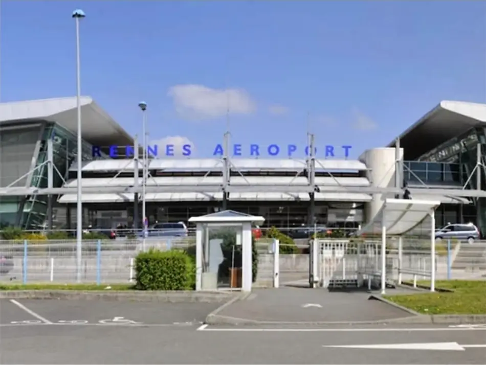 Rennes-Saint-Jacques Airport