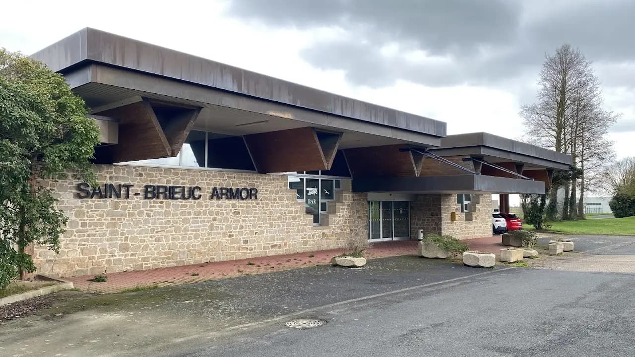 Saint-Brieuc-Armor Airport