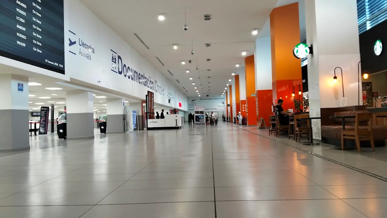 General Roberto Fierro Villalobos International Airport