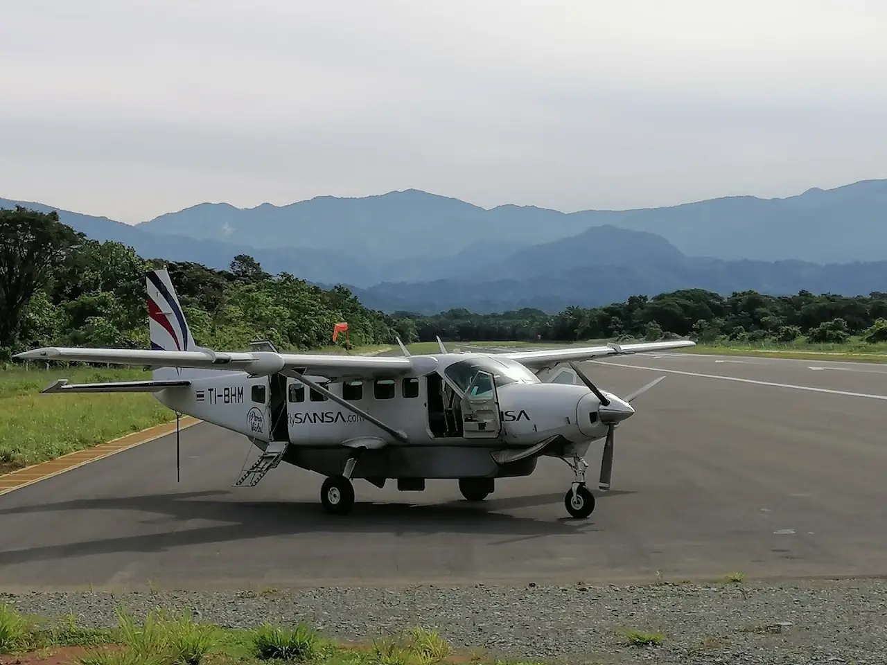 Quepos Managua Airport