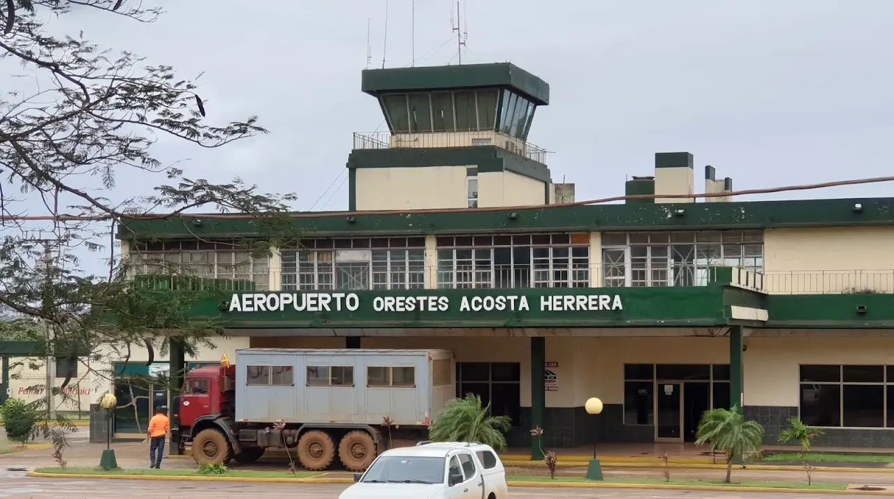 Orestes Acosta Airport