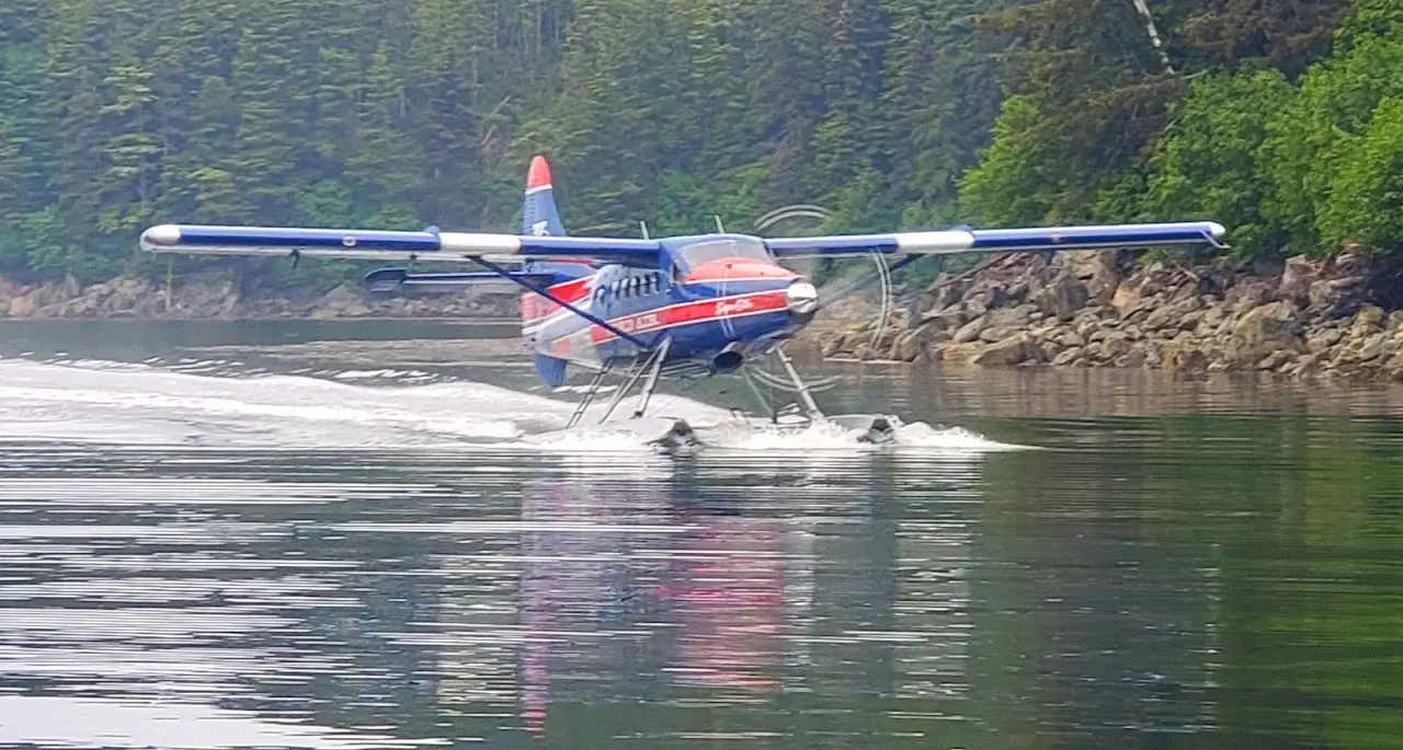 Elfin Cove Seaplane Base
