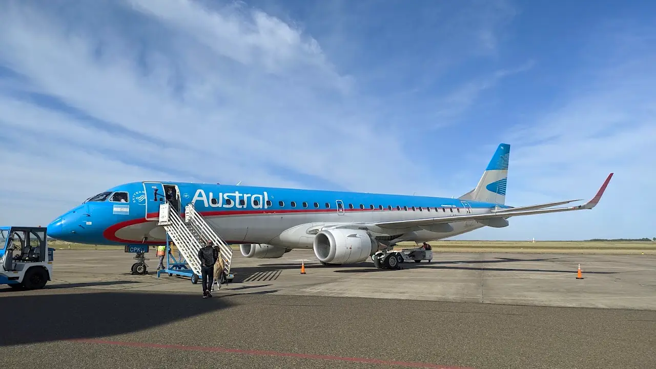 Gobernador Castello Airport