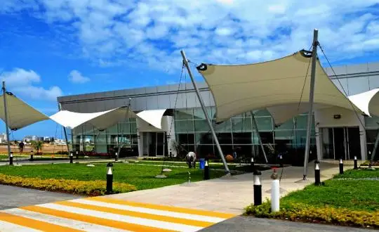 General Ulpiano Paez International Airport
