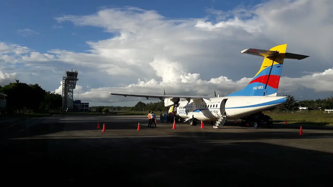 Tres De Mayo Airport