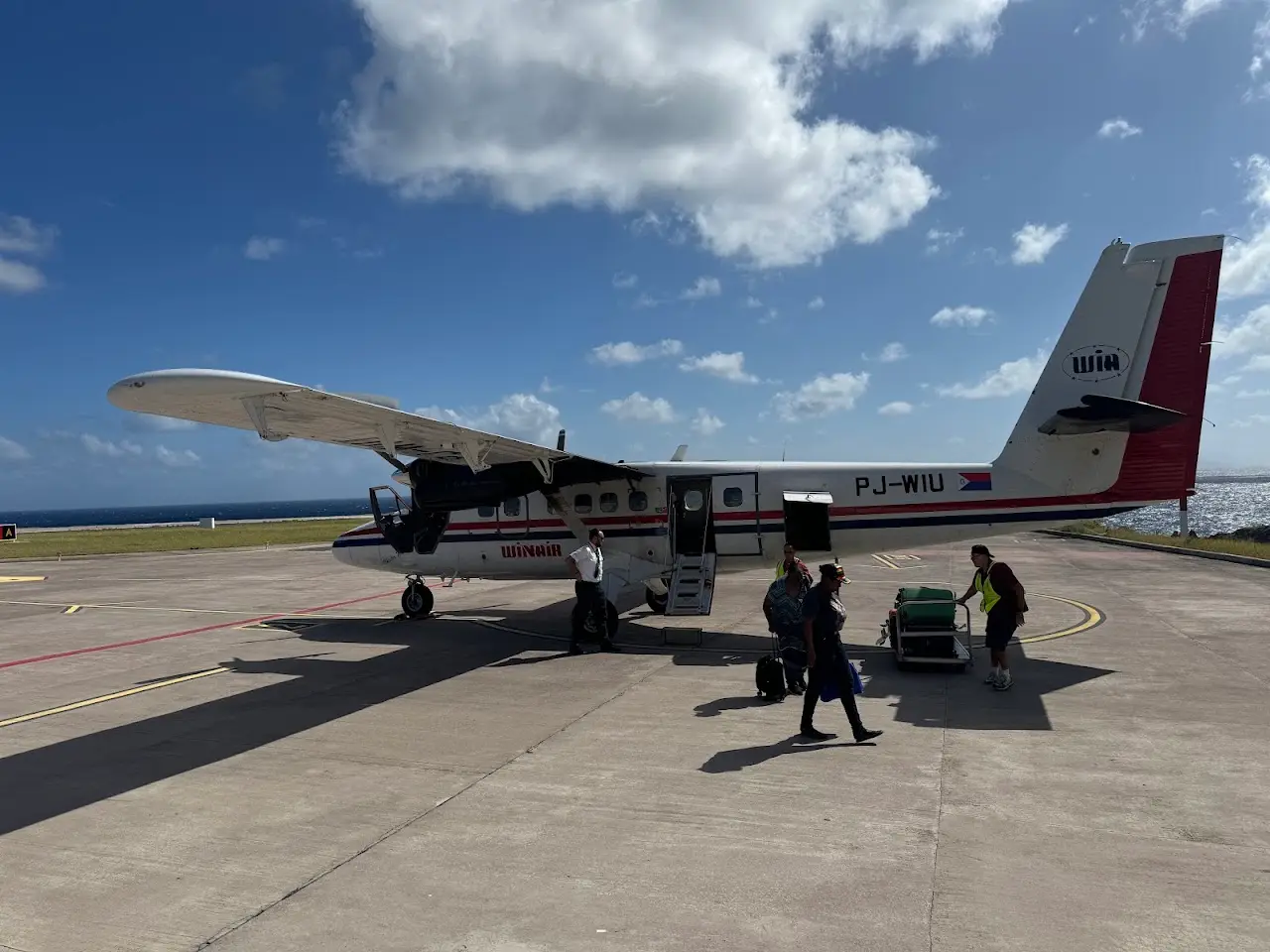 Juancho E. Yrausquin Airport