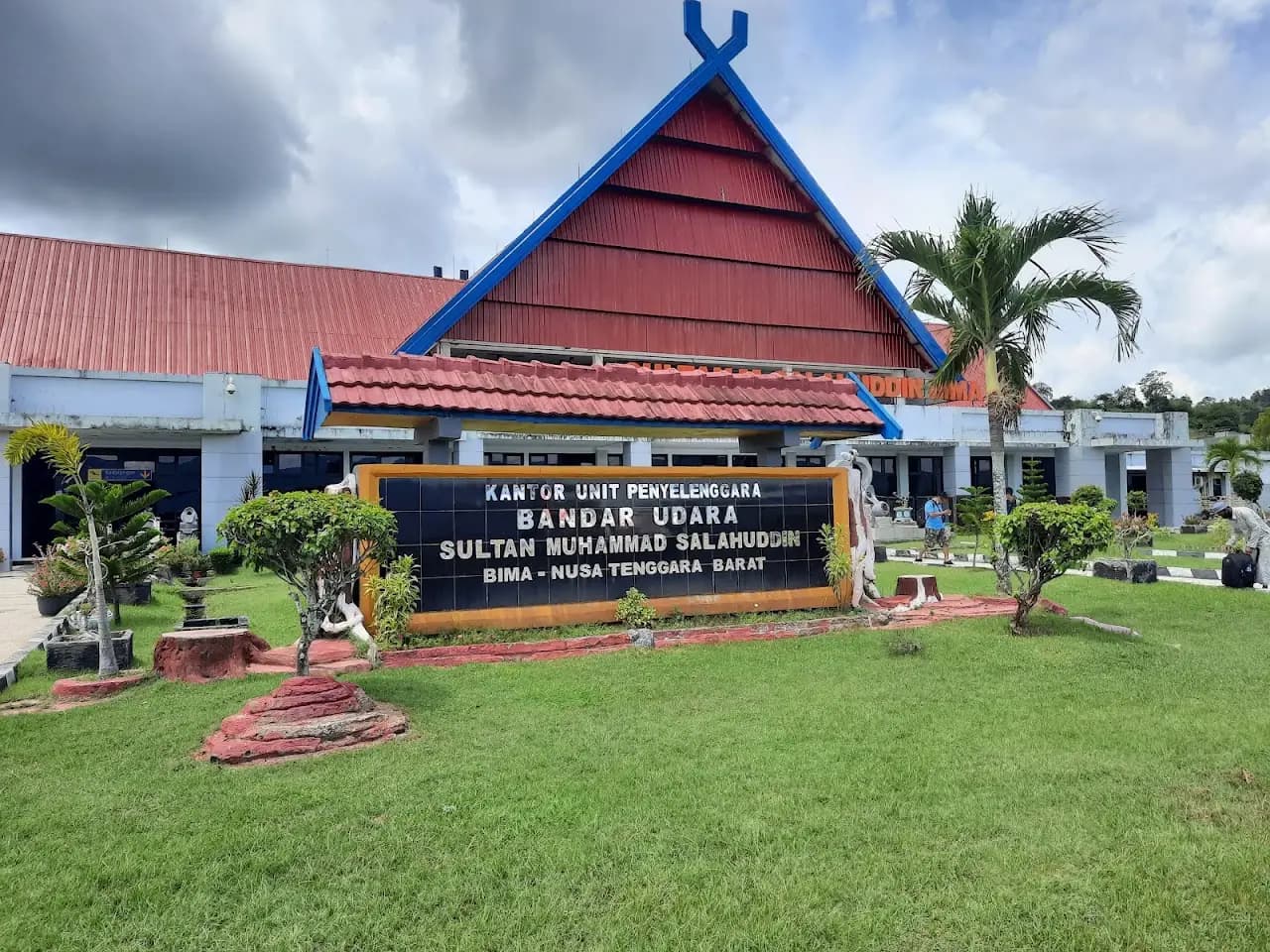 Sultan Muhammad Salahuddin Airport