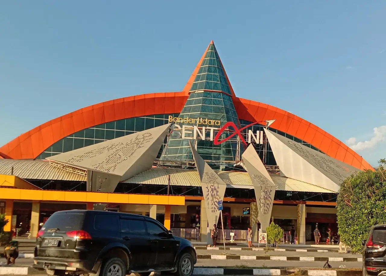 Dortheys Hiyo Eluay International Airport