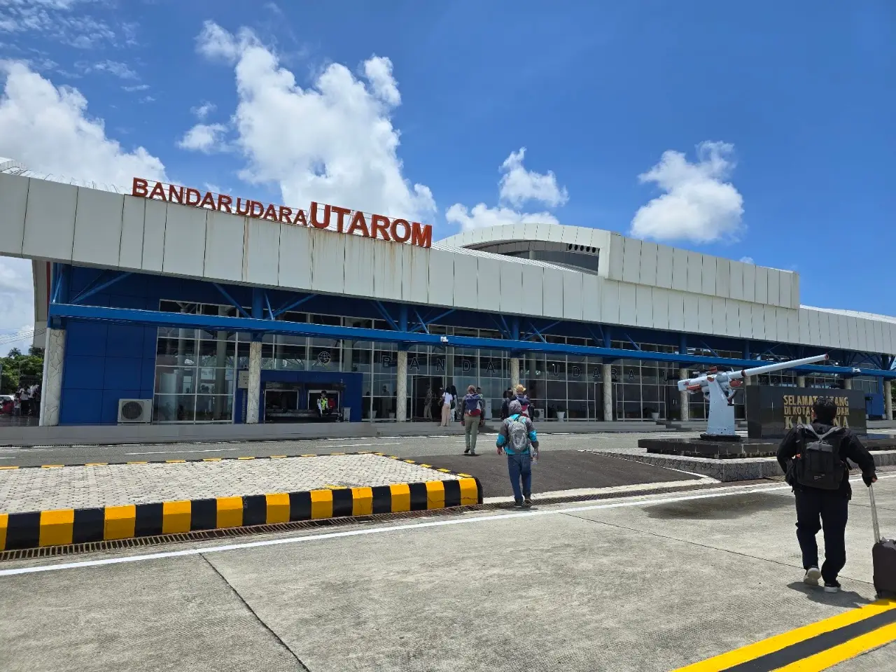 Utarom Airport