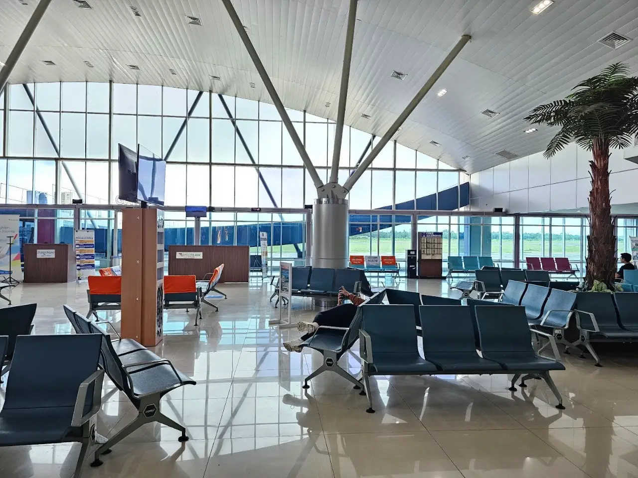 Domine Eduard Osok Airport