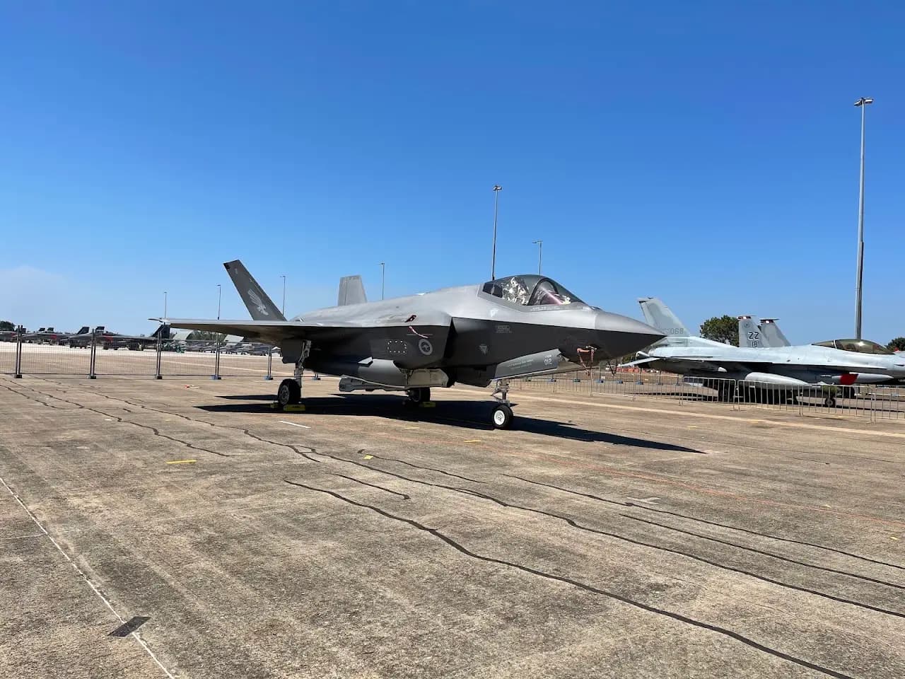 Darwin International Airport / RAAF Darwin