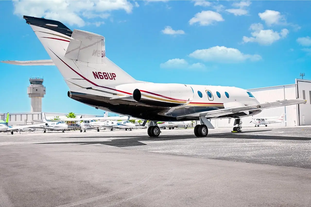 International Aircraft Marketing & Sales