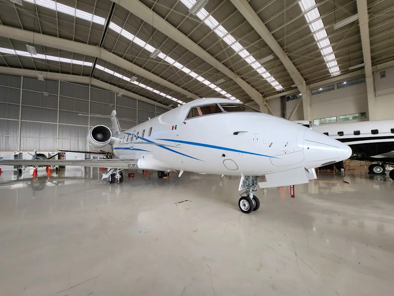 Jet Luxe