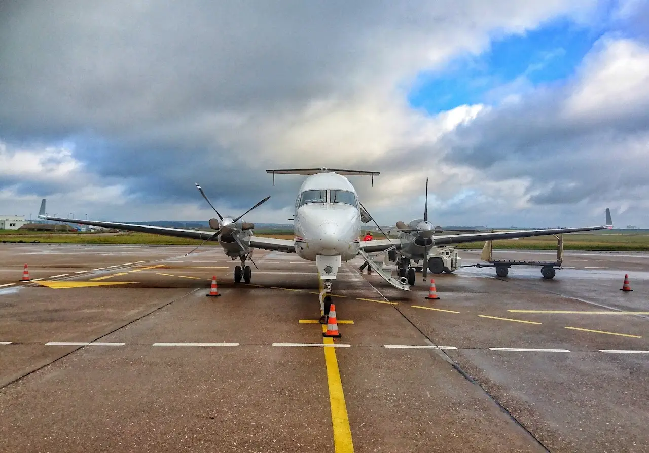 Twin Jet