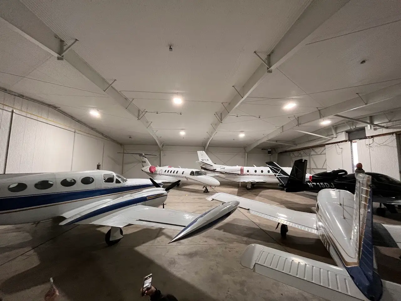 Laurel Highlands Jet Center (A Vee Neal Aviation Company)
